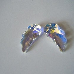 ガラス製　羽ビーズ　サンキャッチャー　２個 1枚目の画像