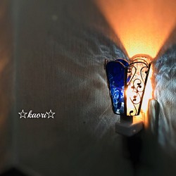 ステンドグラス　ワイヤーデザインのお休みランプ(アクアブルー) 1枚目の画像