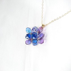 紫陽花のネックレス 「濃藤」 1枚目の画像