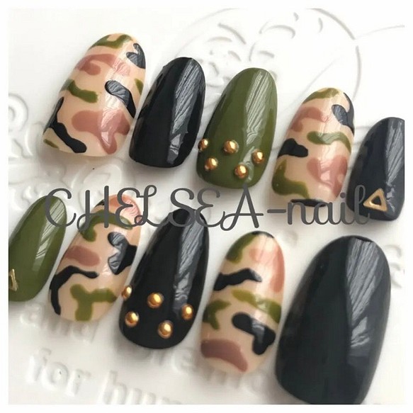 迷彩柄ネイル ブラック ネイルチップ ネイルシール Chelsea Nail 通販 Creema クリーマ ハンドメイド 手作り クラフト作品の販売サイト