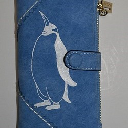 ペンギン財布、水色、手帳型財布、収納力抜群のお財布！ 1枚目の画像