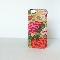 【 KIMONO 】希少！残り一点。アンティーク牡丹と白菊iPhoneケース 1枚目の画像