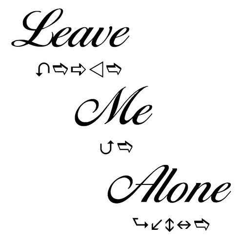 Tシャツ Leave Me Alone 英語筆記体 Wingdings 3フォント 受注生産 Tシャツ カットソー West 通販 Creema クリーマ ハンドメイド 手作り クラフト作品の販売サイト