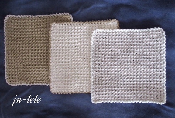 手編みのミニタオル（コットン100） 1枚目の画像