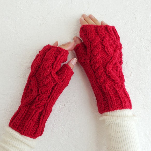 100％羊毛艾倫圖案針織暖手半指手套（紅色） 第1張的照片