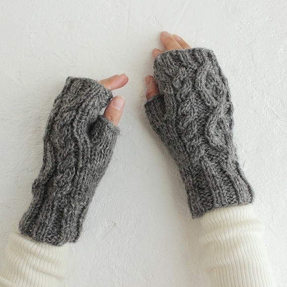 100％羊毛Alan圖案針織暖手半指手套（灰色） 第1張的照片