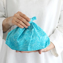 alinのあづま袋 S お弁当包み バティックあずま袋 マチ付き （珊瑚/ブルー） 1枚目の画像