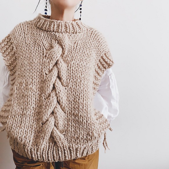 送料無料】Hand knitted[手編み]Virgin woolニットベスト[Creema限定