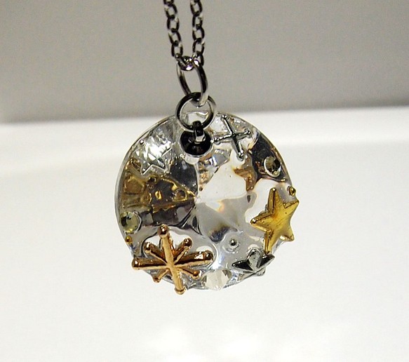 plastic jewelry pendant* 1枚目の画像