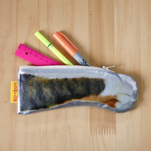 Cat Paw pouch - キジトラ三毛猫の手のポーチ 1枚目の画像