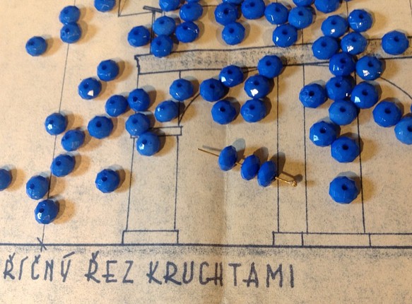 Vintage facet blue rondelle beads ヴィンテージ ブルー ビーズ 1枚目の画像
