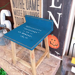 ラスト♡紺色【インテリア雑貨 ガーデン雑貨】可愛い椅子♡ディスプレイにも♪木製チェアー ネイビー飾り台 1枚目の画像