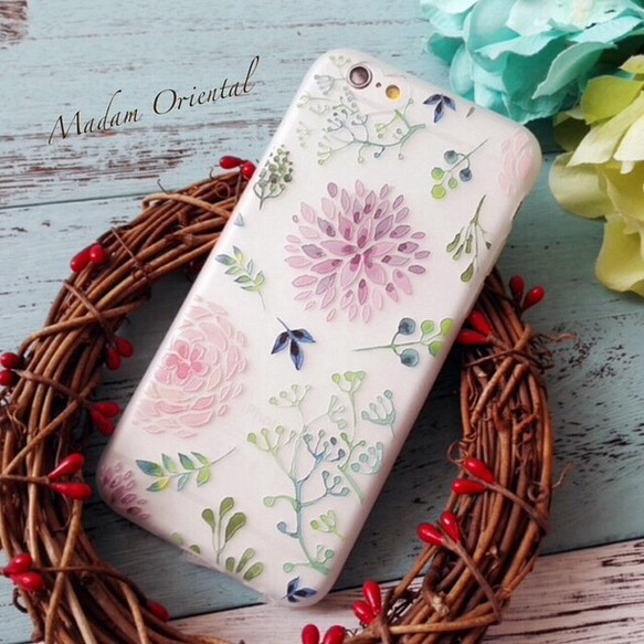 iPhone6,6s  送料無料✴︎ソフトお素材パープルとベビーピンクのお花✴︎浮かし絵iPhoneケース✴︎ 1枚目の画像