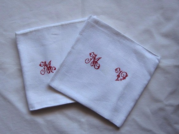フランスアンティーク リネン ダマスク織ナプキン 刺繍MVクロス 1枚目の画像