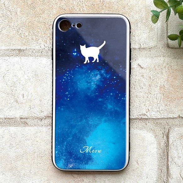 宇宙と白猫のガラススマホケース 強化ガラス 宇宙 猫 Iphone12 Iphone13 Iphone11 スマホケース Iphoneケース カバー Shibasakura 通販 Creema クリーマ ハンドメイド 手作り クラフト作品の販売サイト