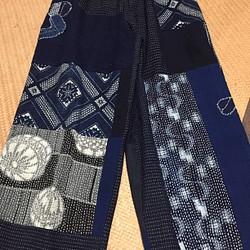 手作り　綿　型染　絵絣　藍　刺し子　ガウチョパンツ 1枚目の画像