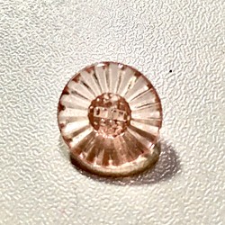 チェコ　ヴィンテージ　ガラスボタン　クリアピンク　直径1.2ｃｍ 1枚目の画像