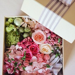 母の日ギフト：プリザのBox Flower＊パステルピンク(2) 1枚目の画像