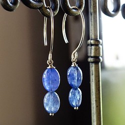 【14kgf·天然石材】藍色藍寶石耳環B·耳環和非孔穿孔多變 第1張的照片