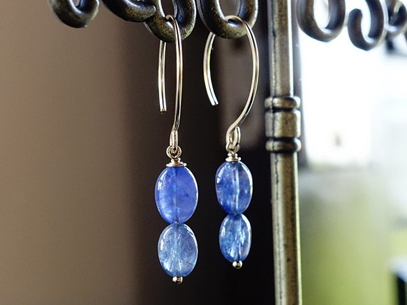 【14kgf·天然石材】藍色藍寶石耳環B·耳環和非孔穿孔多變 第1張的照片