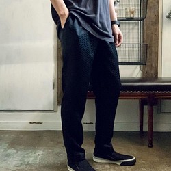 ユニセックス　イージーパンツ　着物リユース　フリーサイズ   2種類　黒透紋様 1枚目の画像