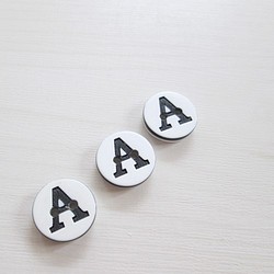 アルファベット　Aのボタン　イニシャルボタン 1枚目の画像